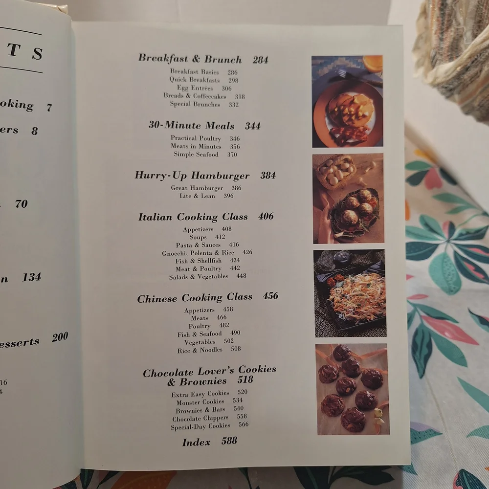 The Treasury of Creative Cooking Cookbook By The Editors Of Consumer Guide